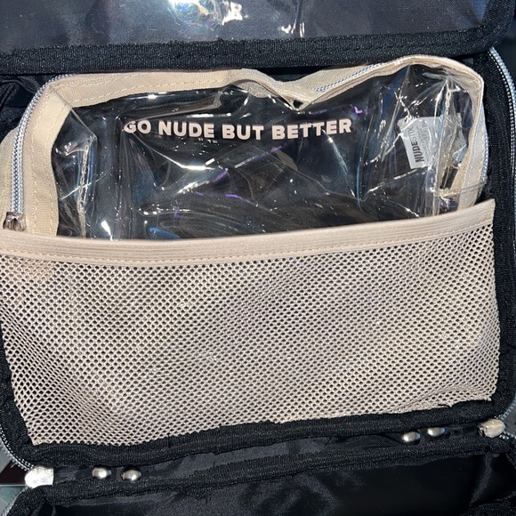 Winter 2022 FAB FIT FUN Bundle - Picture 10 of 11